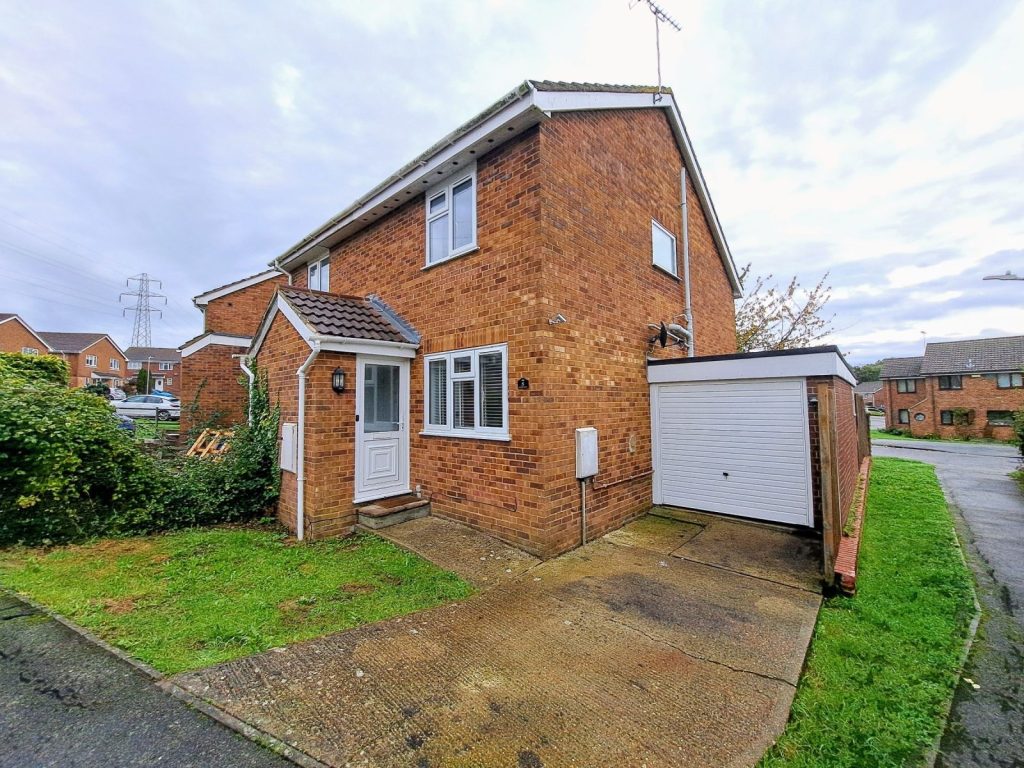 Newlands, Ashford